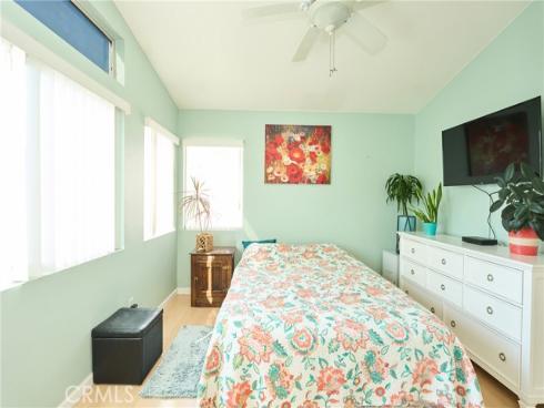 7801  Pacific   Circle, Midway City, CA