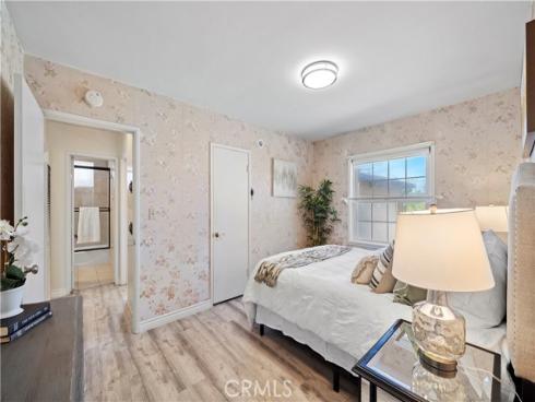 7802  Darwin   Avenue, Midway City, CA