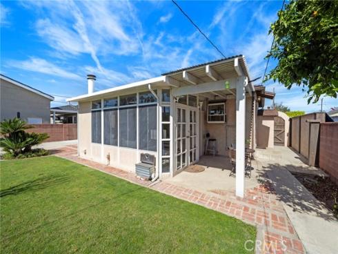 7802  Darwin   Avenue, Midway City, CA