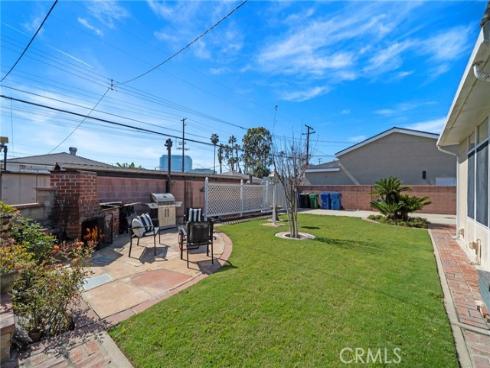 7802  Darwin   Avenue, Midway City, CA