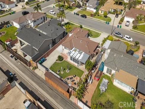 7802  Darwin   Avenue, Midway City, CA