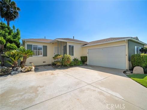 7852  Darwin   Avenue, Midway City, CA