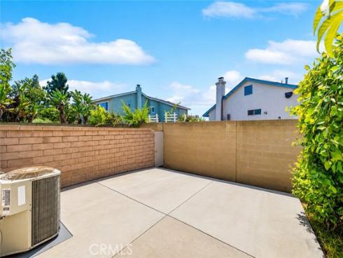 7750 Bolsa 25 Avenue, Midway City, CA