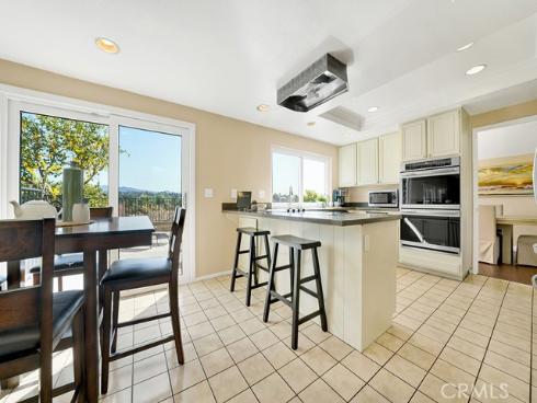 23502 Via Chiripa , Mission Viejo, CA