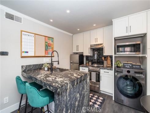 23325 La Crescenta D , Mission Viejo, CA