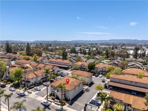 23325 La Crescenta D , Mission Viejo, CA