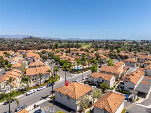 23325 La Crescenta D , Mission Viejo, CA