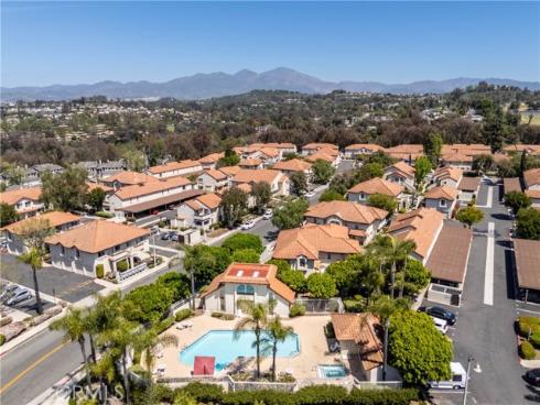 23325 La Crescenta D , Mission Viejo, CA