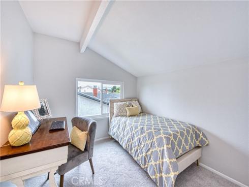 22911 Via Santiago , Mission Viejo, CA