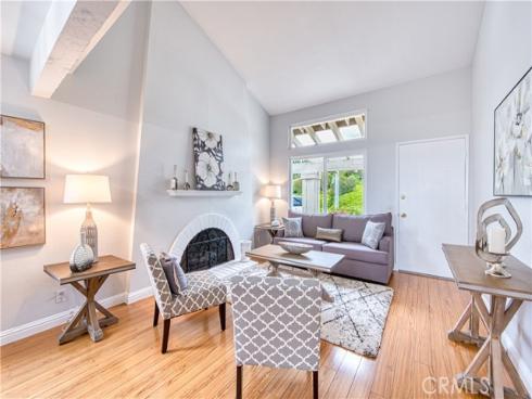 22911 Via Santiago , Mission Viejo, CA