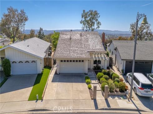 22911 Via Santiago , Mission Viejo, CA