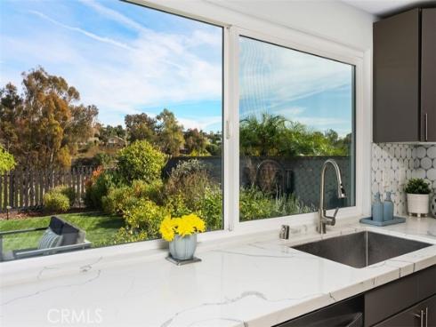 24682  Via San Fernando  , Mission Viejo, CA