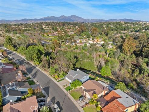 24682  Via San Fernando  , Mission Viejo, CA