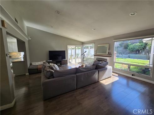 28935 De La Luna Drive, Mission Viejo, CA