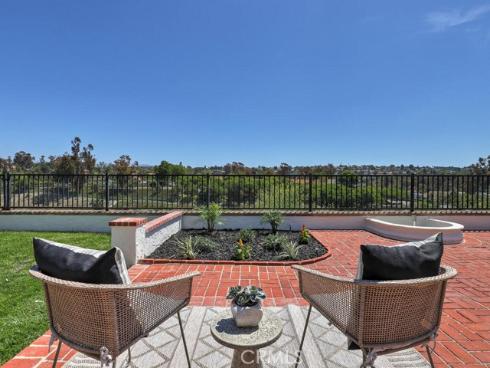 24362 Via Santa Clara , Mission Viejo, CA