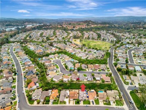 27781 Higuera , Mission Viejo, CA