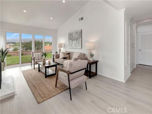 27781 Higuera , Mission Viejo, CA