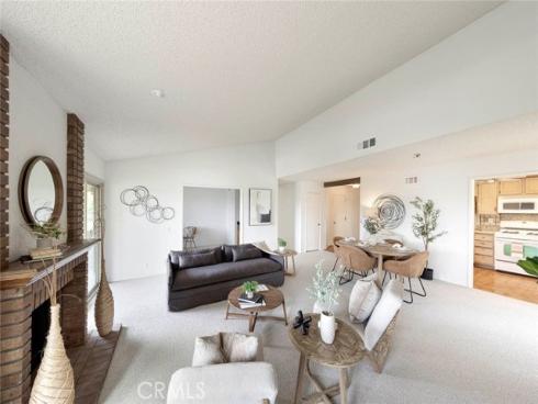 23586  Villena  , Mission Viejo, CA