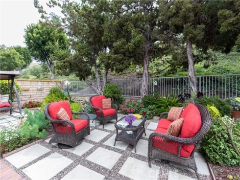 27742 Sinsonte , Mission Viejo, CA