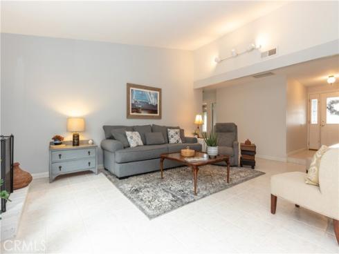 27742 Sinsonte , Mission Viejo, CA