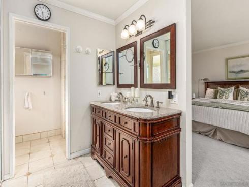 27126 Mariscal Ln , Mission Viejo, CA