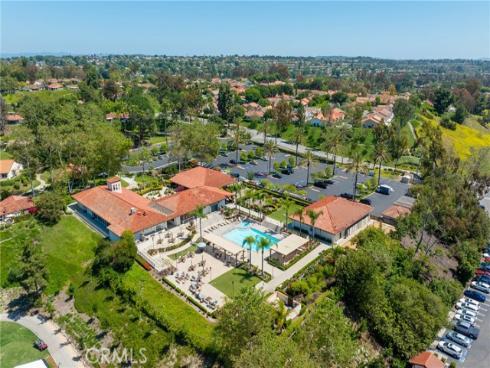 27681 Via Rodrigo , Mission Viejo, CA