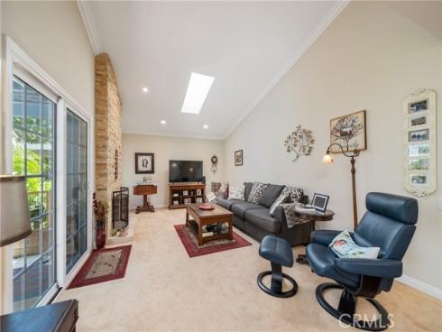 27681 Via Rodrigo , Mission Viejo, CA