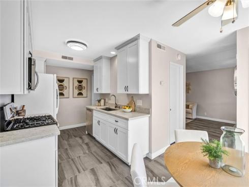 22963 Via Cereza 3A , Mission Viejo, CA