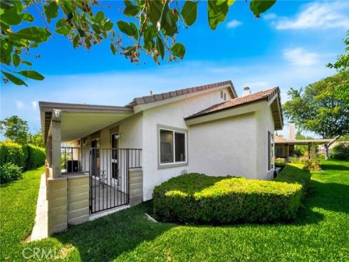 27652 Via Rodrigo , Mission Viejo, CA