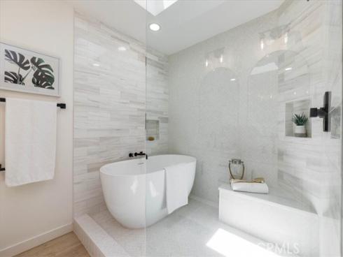 28012 Amargon , Mission Viejo, CA