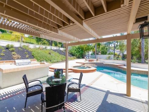 28012 Amargon , Mission Viejo, CA