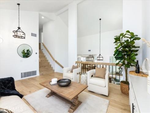 28012 Amargon , Mission Viejo, CA