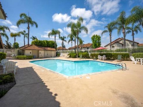 23391 La Crescenta 270C , Mission Viejo, CA
