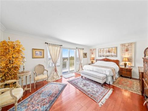 22541  Wakefield  , Mission Viejo, CA