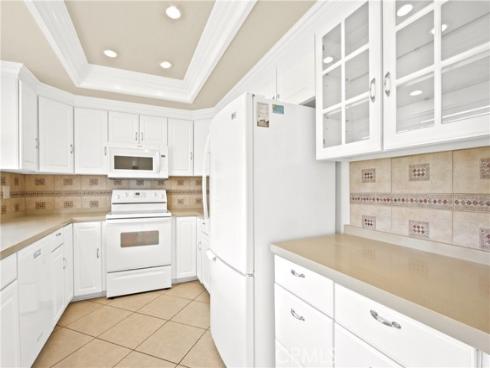 28161 Via Chabas , Mission Viejo, CA