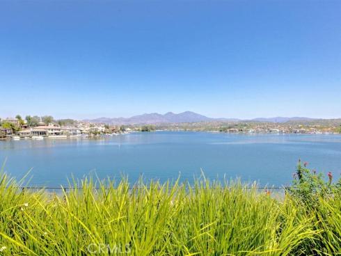 28  Covington  , Mission Viejo, CA