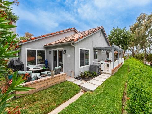 27705 Calle Valdes , Mission Viejo, CA