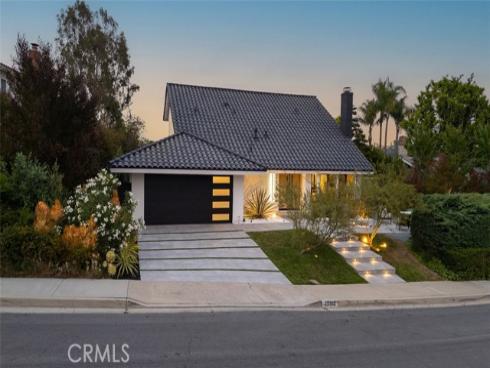 25302  Posada   Lane, Mission Viejo, CA