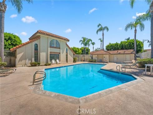 23301  La Crescenta  , Mission Viejo, CA