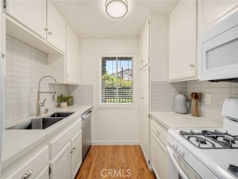 25805  Marguerite  B102 , Mission Viejo, CA