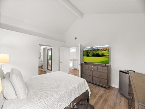 26562  Via Mondelo  , Mission Viejo, CA