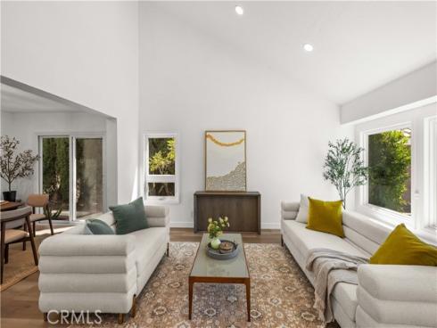 21902  Herencia  , Mission Viejo, CA