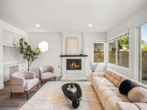 26732  Trasmiras  , Mission Viejo, CA