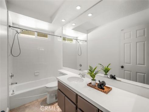 26732  Trasmiras  , Mission Viejo, CA