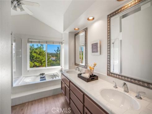 26732  Trasmiras  , Mission Viejo, CA