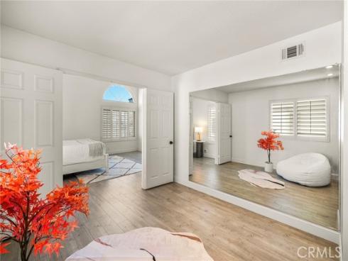 26732  Trasmiras  , Mission Viejo, CA