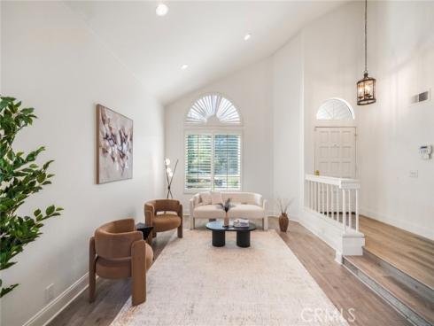 26732  Trasmiras  , Mission Viejo, CA