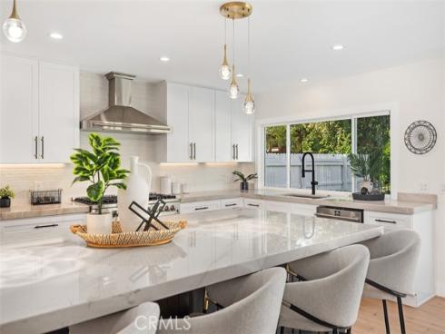 27641  Ruisenor  , Mission Viejo, CA