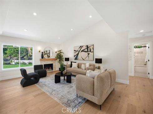 27641  Ruisenor  , Mission Viejo, CA