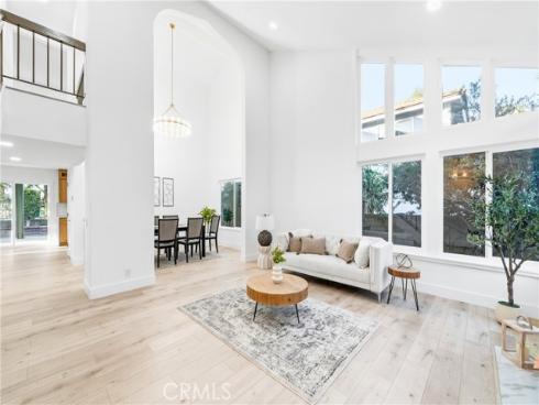 27951  Faroles  , Mission Viejo, CA